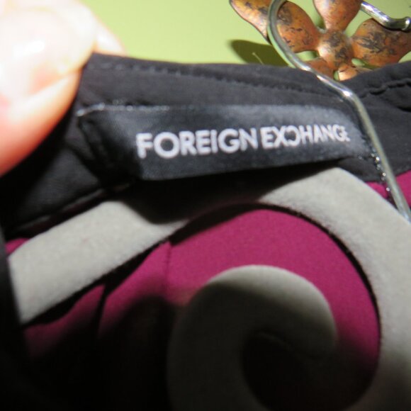 Foreign Exchange Top sheer with Bedazzled with Beads collar - Picture 4 of 6